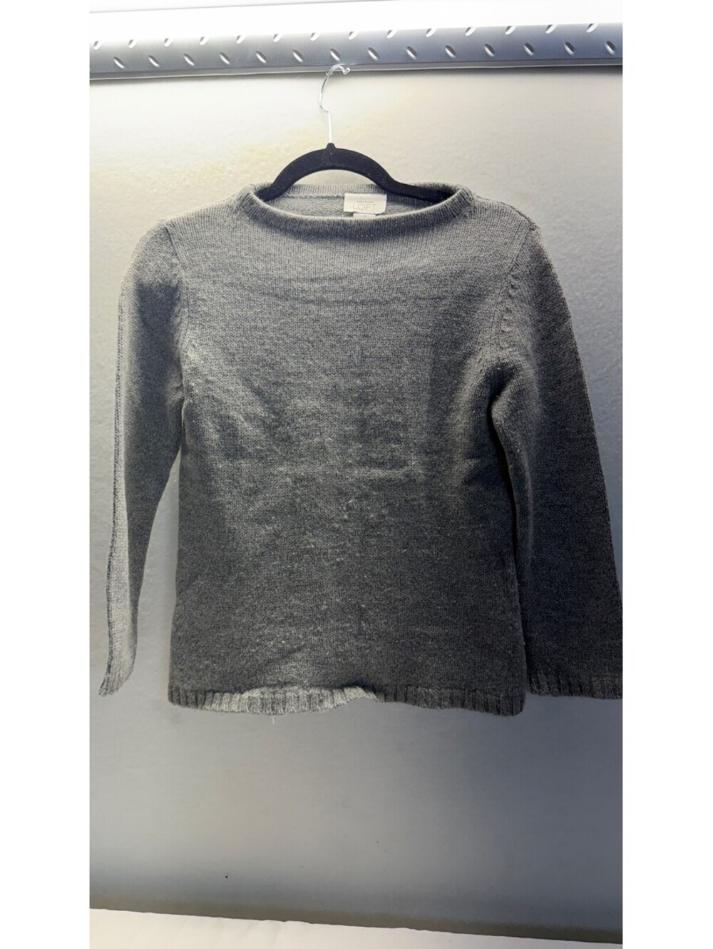 LOFT Ann Taylor Gray Boat Neck Sweater Women's Size S E-3